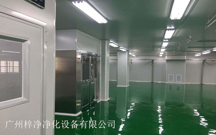 風(fēng)淋室主要用于對進入潔凈室的人員進行預(yù)處理，以減少帶入的塵埃和污染物。