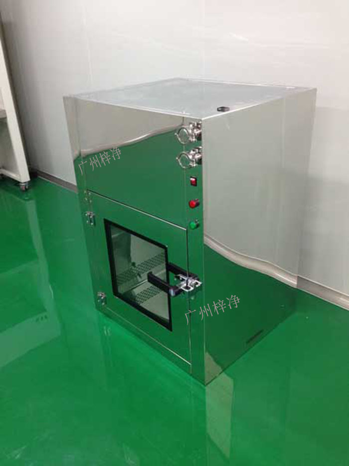 傳遞窗是一種用于在潔凈室內外或潔凈室之間傳遞物品或人員的設備